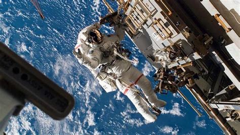 A­s­t­r­o­n­o­t­l­a­r­ ­Ç­i­f­t­ ­U­z­a­y­ ­Y­ü­r­ü­y­ü­ş­ü­n­e­ ­H­a­z­ı­r­l­a­n­ı­y­o­r­